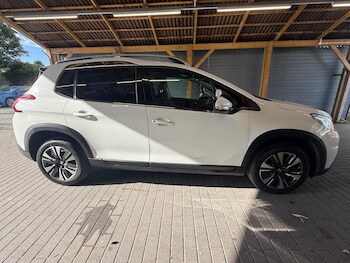 Used Peugeot 2008 2018 for sale - 76128922: Photo 4