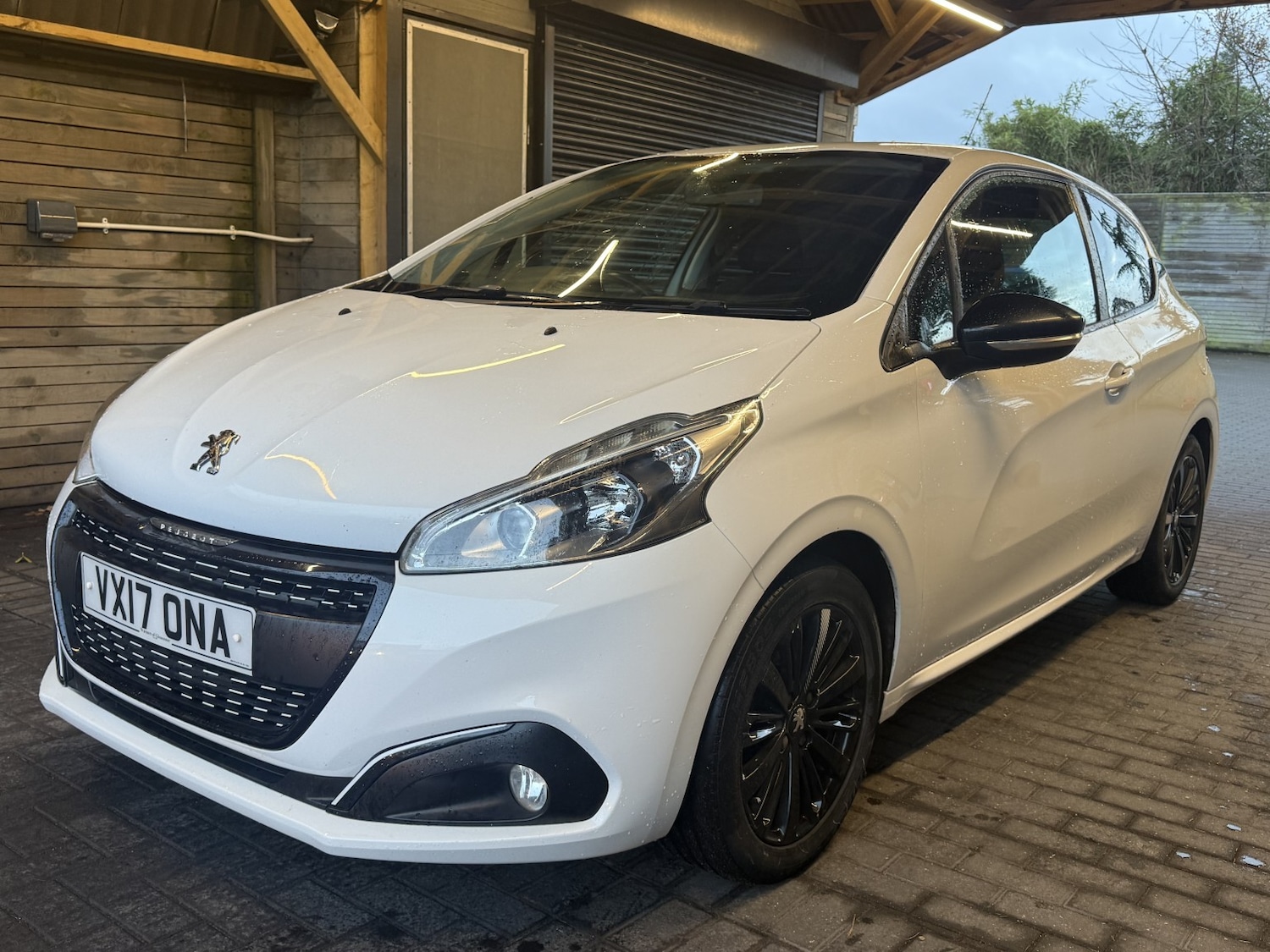 Used Peugeot 208 2017 for sale - 76693046: Photo 10