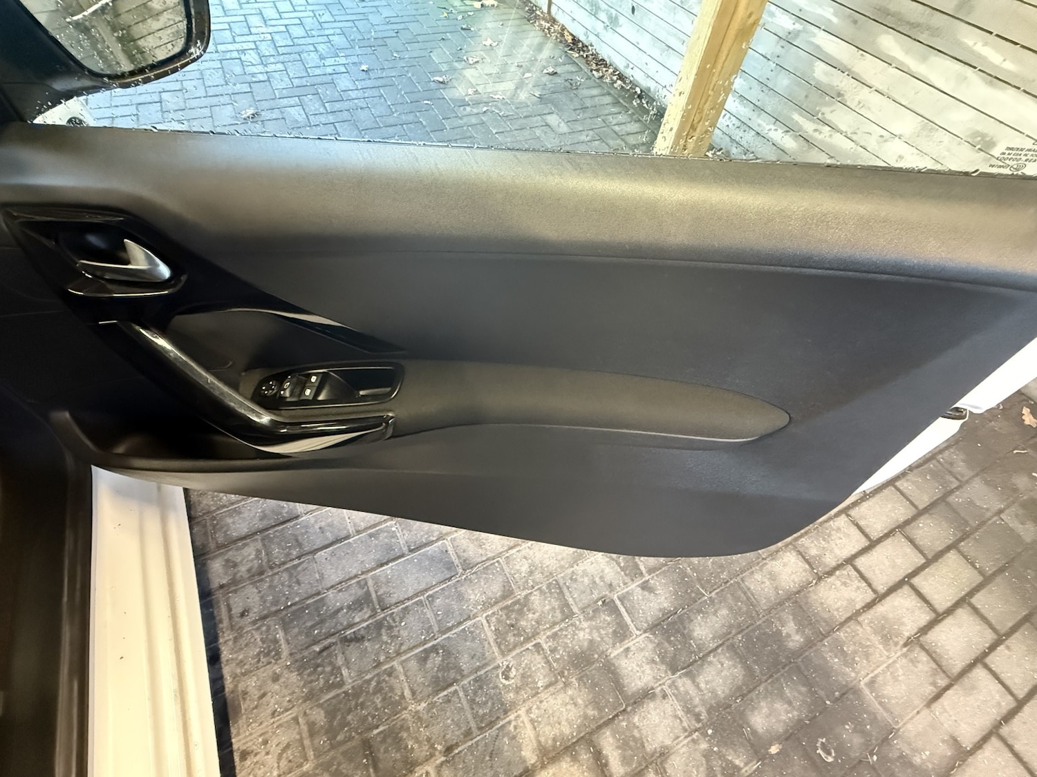 Used Peugeot 208 2017 for sale - 76693046: Photo 12