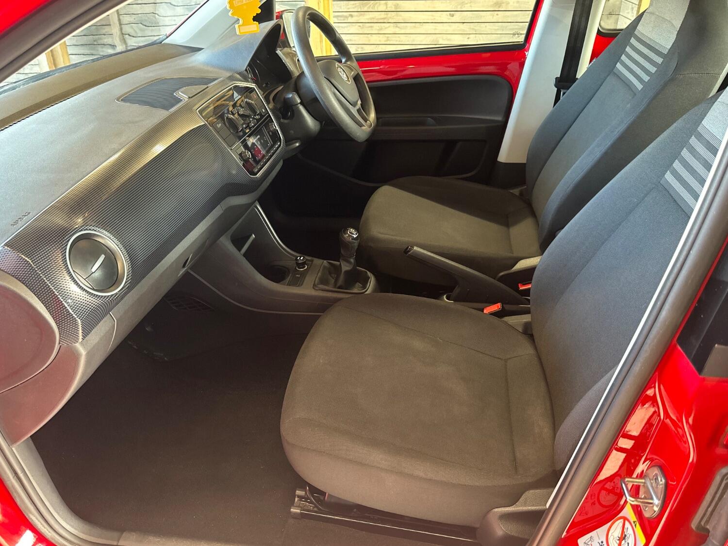 Used Volkswagen up! 2019 for sale - 75890859: Photo 35