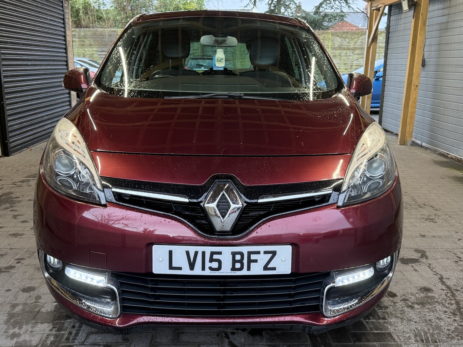 Used Renault Scenic 2015 for sale - 76935286: Photo 2