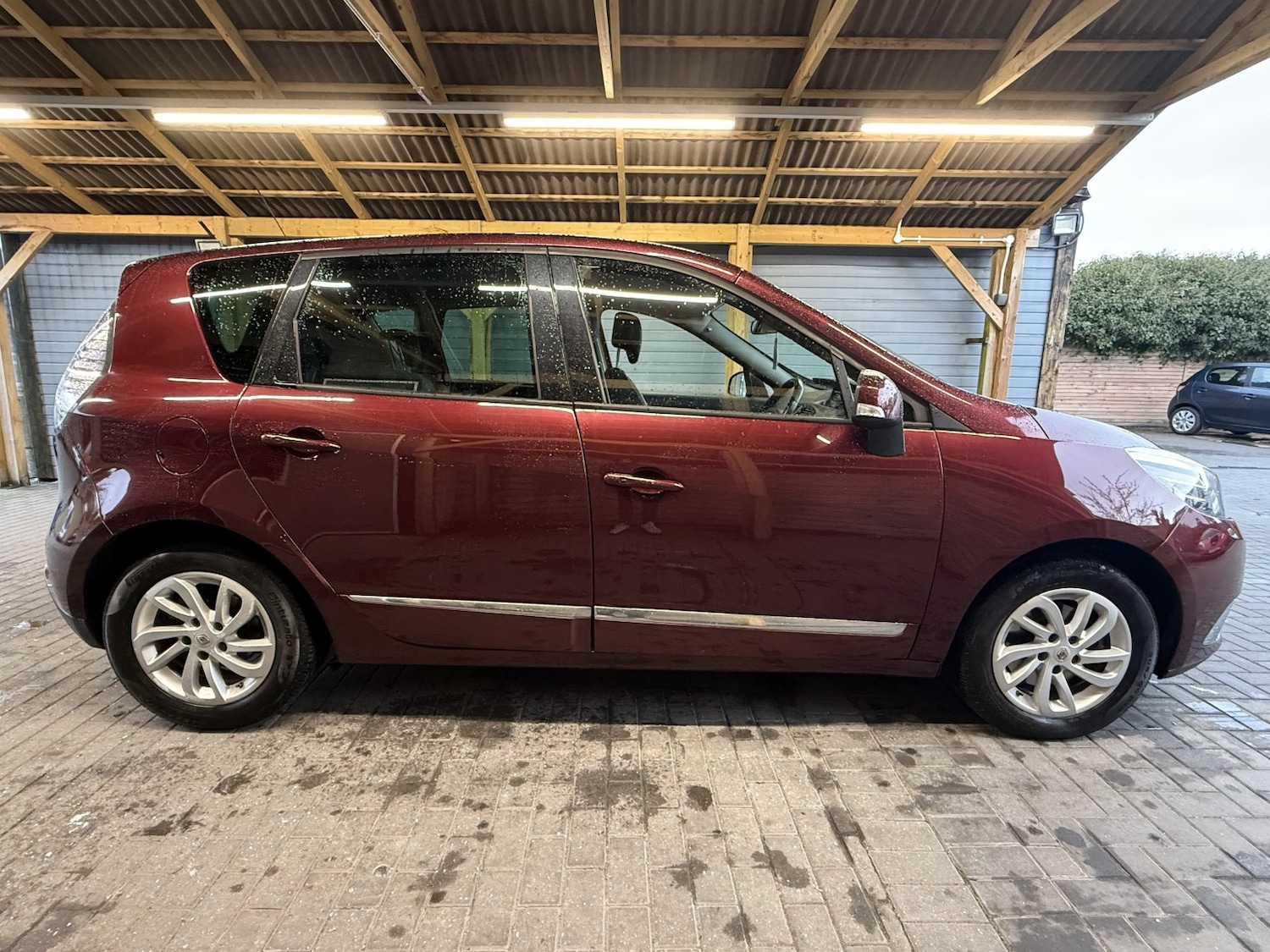 Used Renault Scenic 2015 for sale - 76935286: Photo 4