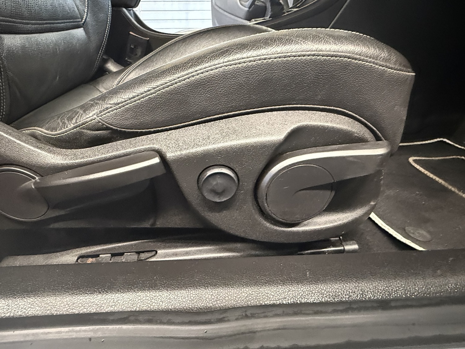 Used Vauxhall Cascada 2016 for sale - 76794805: Photo 18