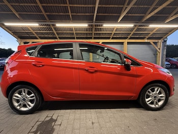 Used Ford Fiesta 2017 for sale - 76471292: Photo