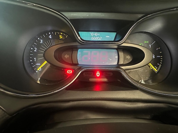 Used Renault Captur 2015 for sale - 76177071: Photo 25