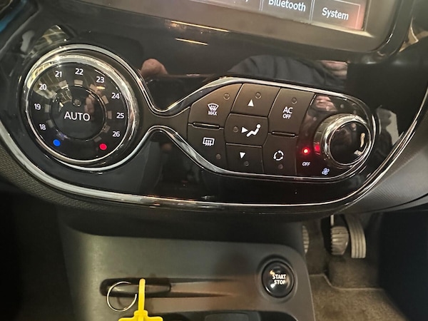 Used Renault Captur 2015 for sale - 76177071: Photo 33