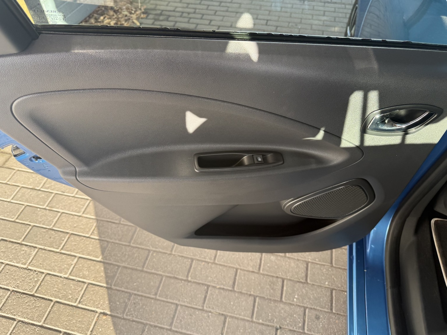 Used Renault Zoe 2019 for sale - 76784960: Photo 13