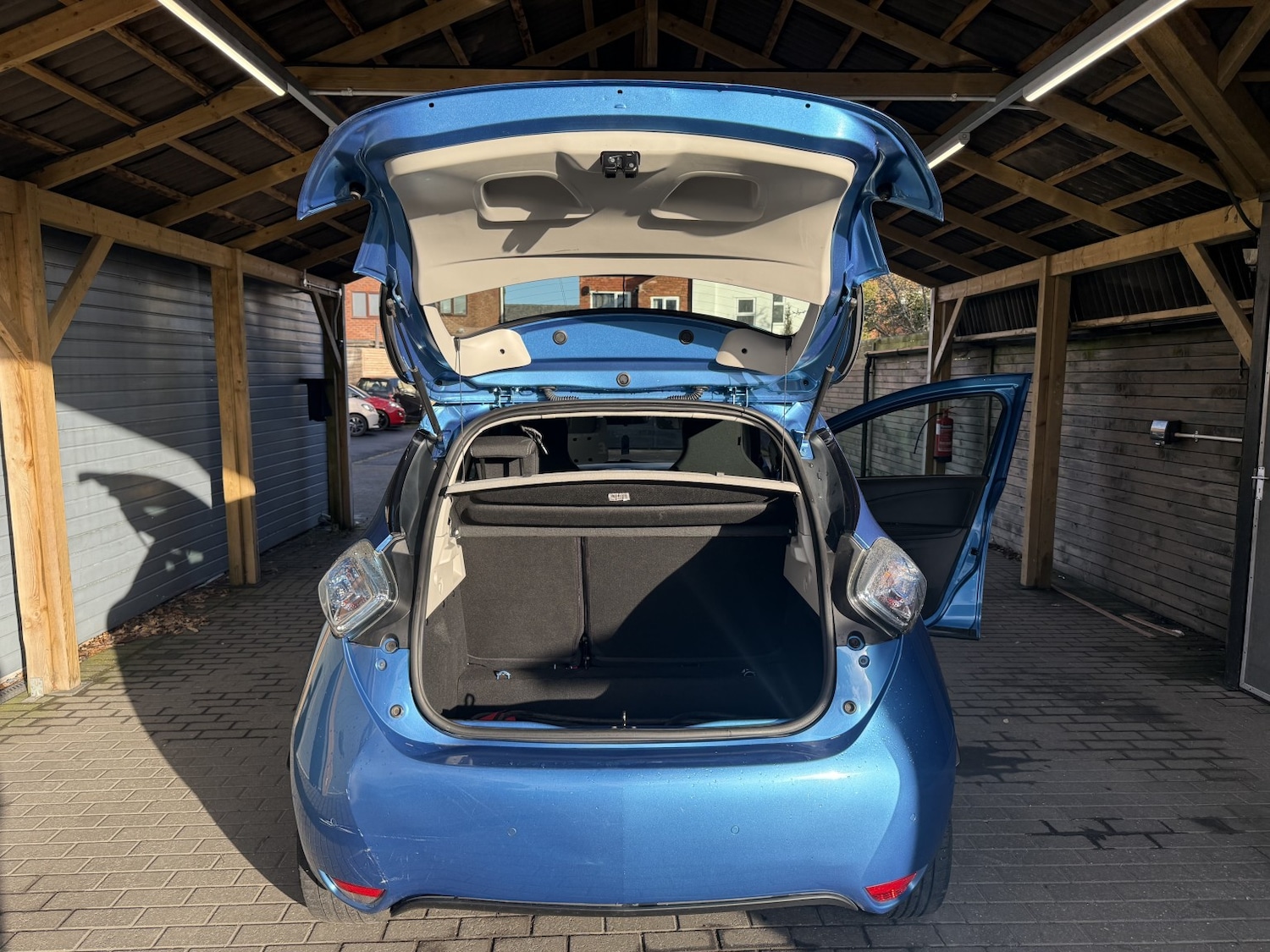 Used Renault Zoe 2019 for sale - 76784960: Photo 15