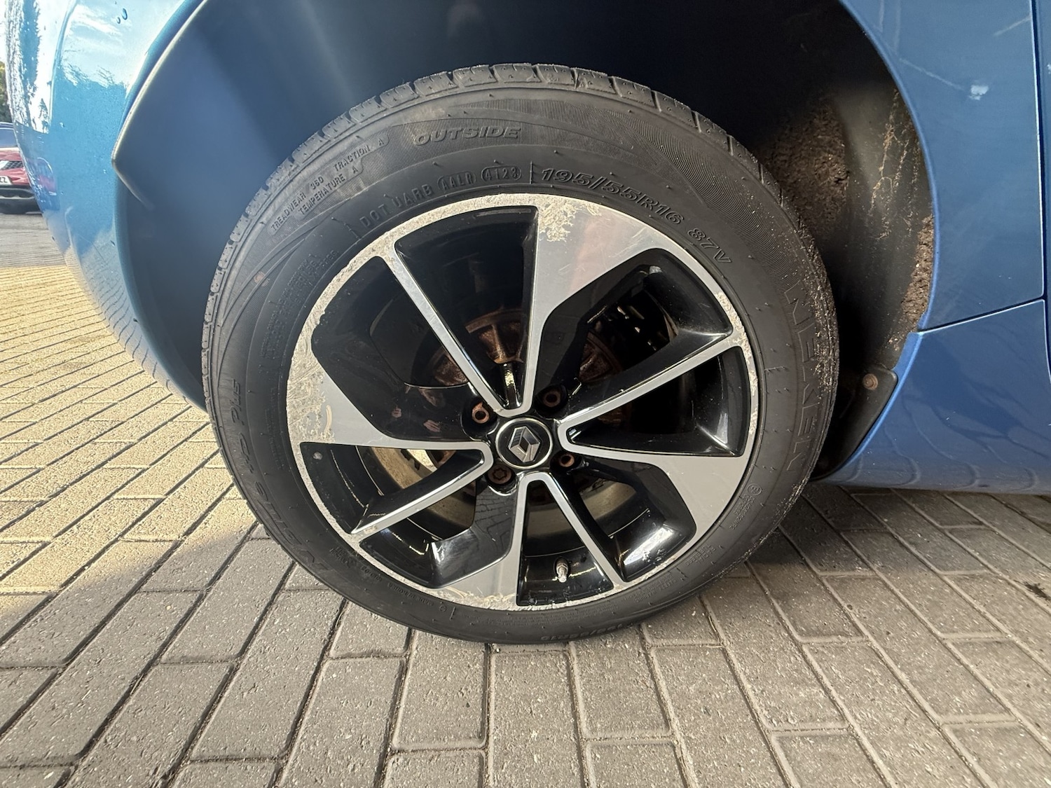 Used Renault Zoe 2019 for sale - 76784960: Photo 19