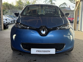 Used Renault Zoe 2019 for sale - 76784960: Photo