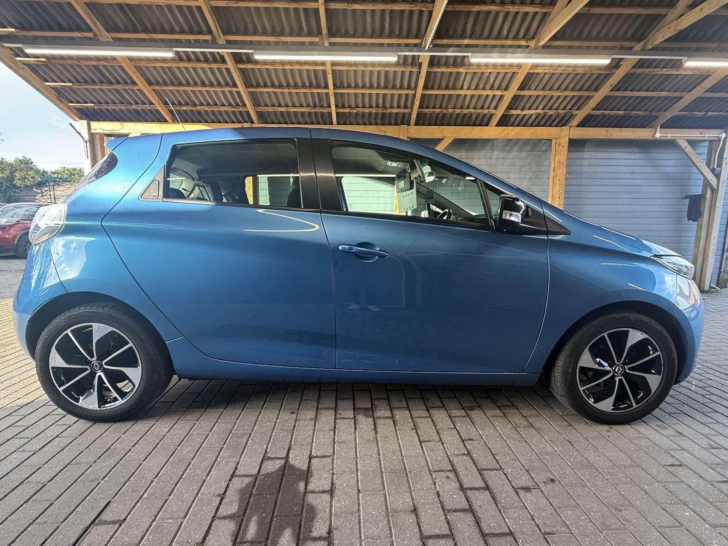Used Renault Zoe 2019 for sale - 76784960: Photo 4
