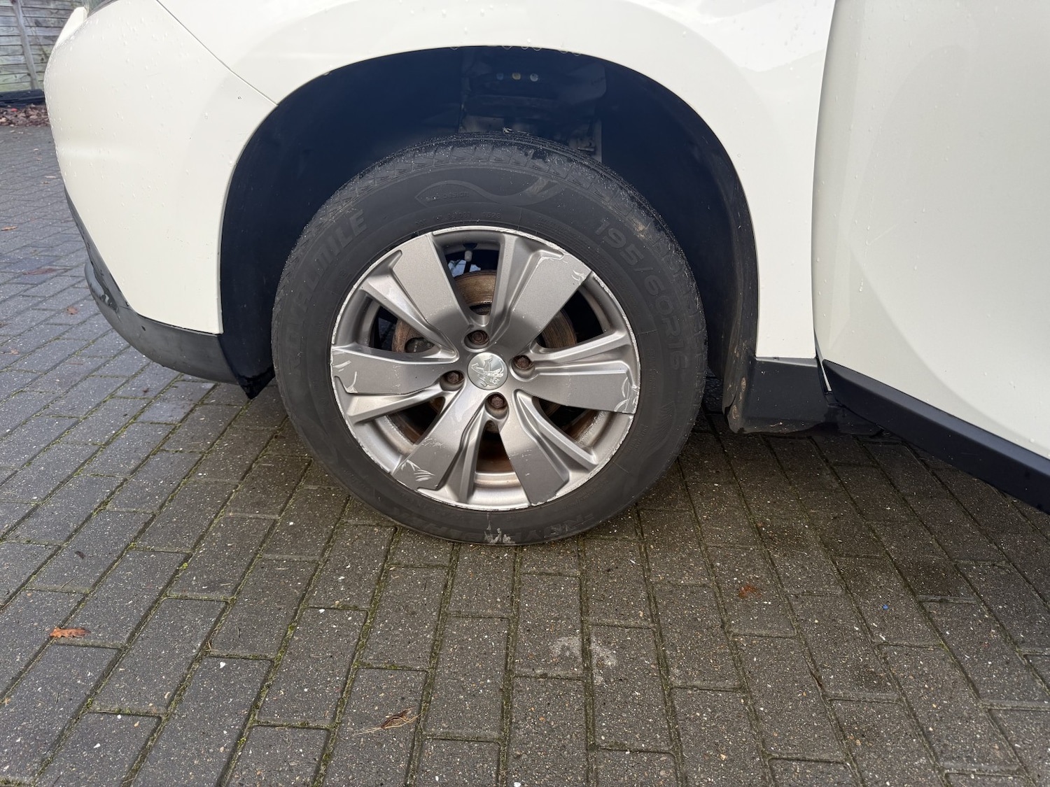 Used Peugeot 2008 2016 for sale - 76559938: Photo 15