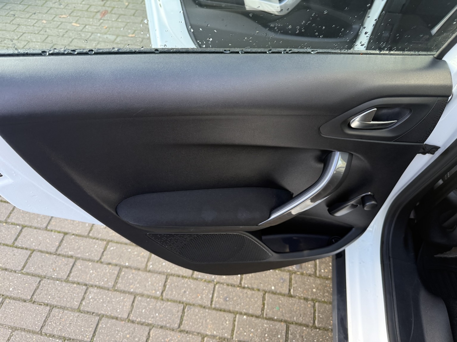 Used Peugeot 2008 2016 for sale - 76559938: Photo 23