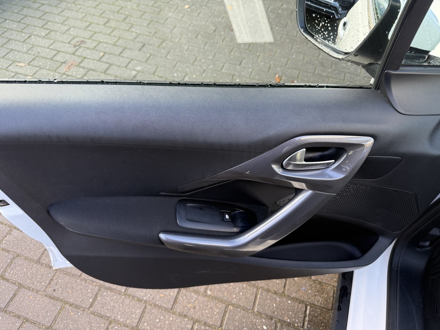 Used Peugeot 2008 2016 for sale - 76559938: Photo 24