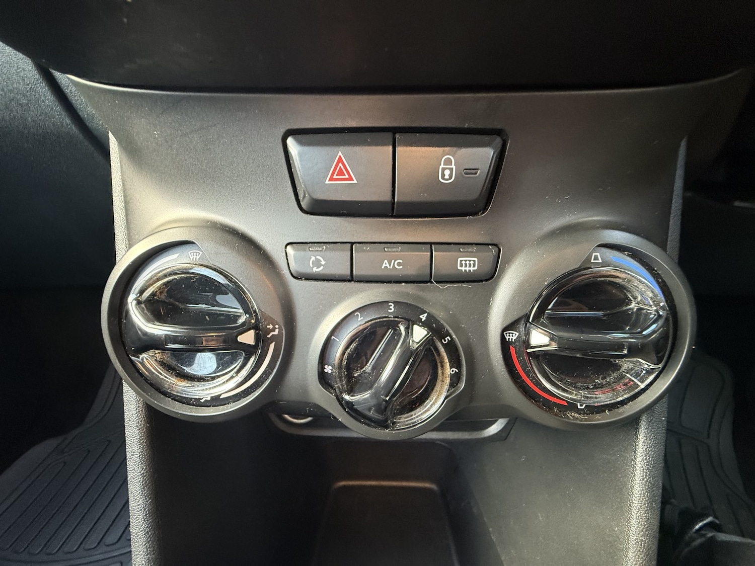 Used Peugeot 2008 2016 for sale - 76559938: Photo 34