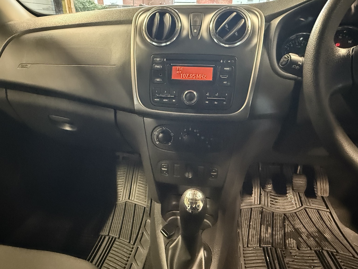 Used Dacia Sandero Stepway 2016 for sale - 77089785: Photo 28