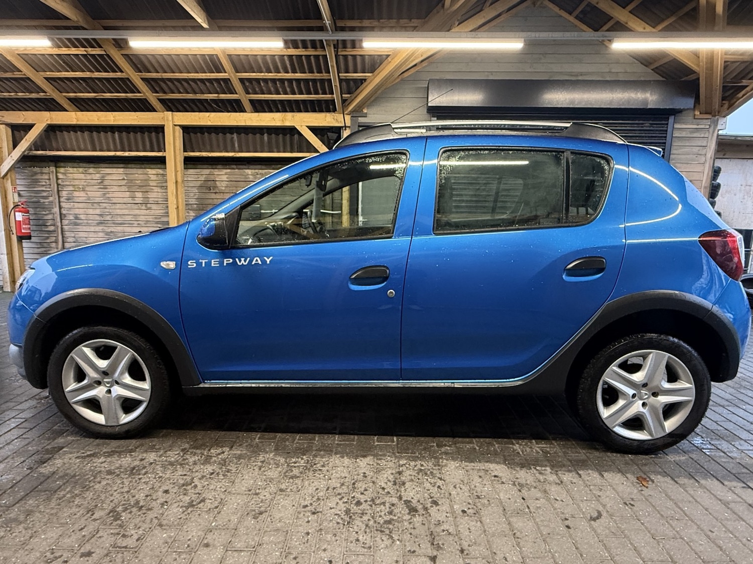 Used Dacia Sandero Stepway 2016 for sale - 77089785: Photo 8