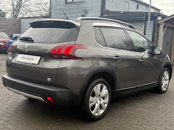 Used Peugeot 2008 2018 for sale - 76618580: Photo