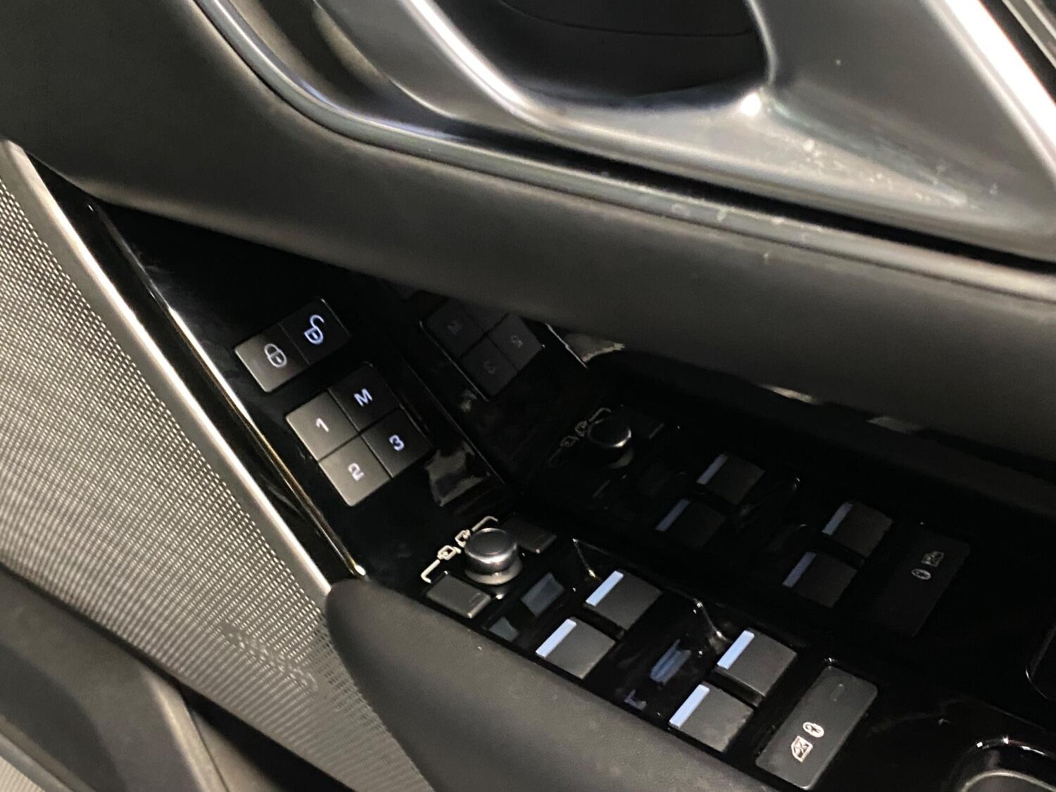 Used Land Rover Range Rover Velar 2020 for sale - 76376899: Photo 23