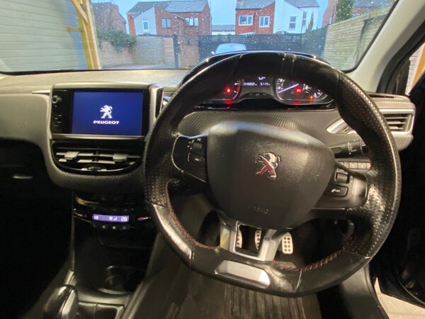 Used Peugeot 208 2015 for sale - 76305629: Photo 18