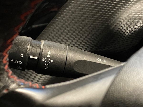 Used Peugeot 208 2015 for sale - 76305629: Photo 23
