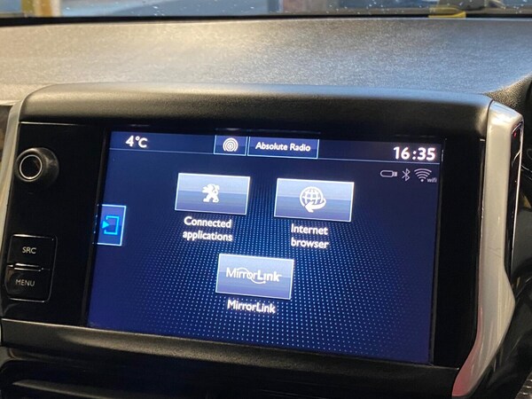 Used Peugeot 208 2015 for sale - 76305629: Photo 28