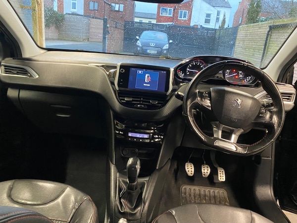 Used Peugeot 208 2015 for sale - 76305629: Photo 31