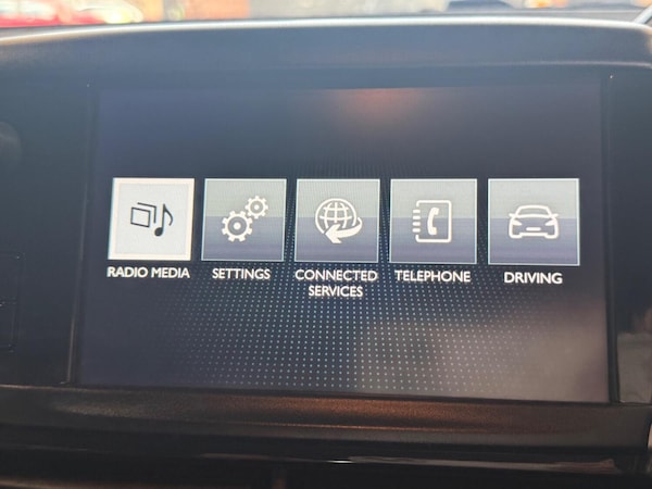 Used Peugeot 2008 2016 for sale - 76128924: Photo 27