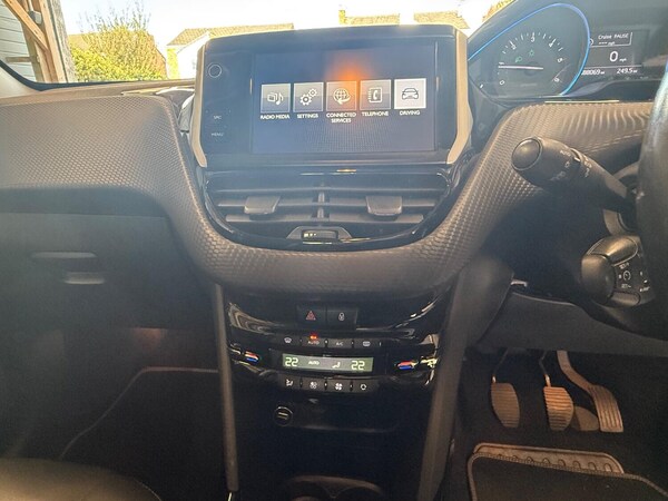 Used Peugeot 2008 2016 for sale - 76128924: Photo 31