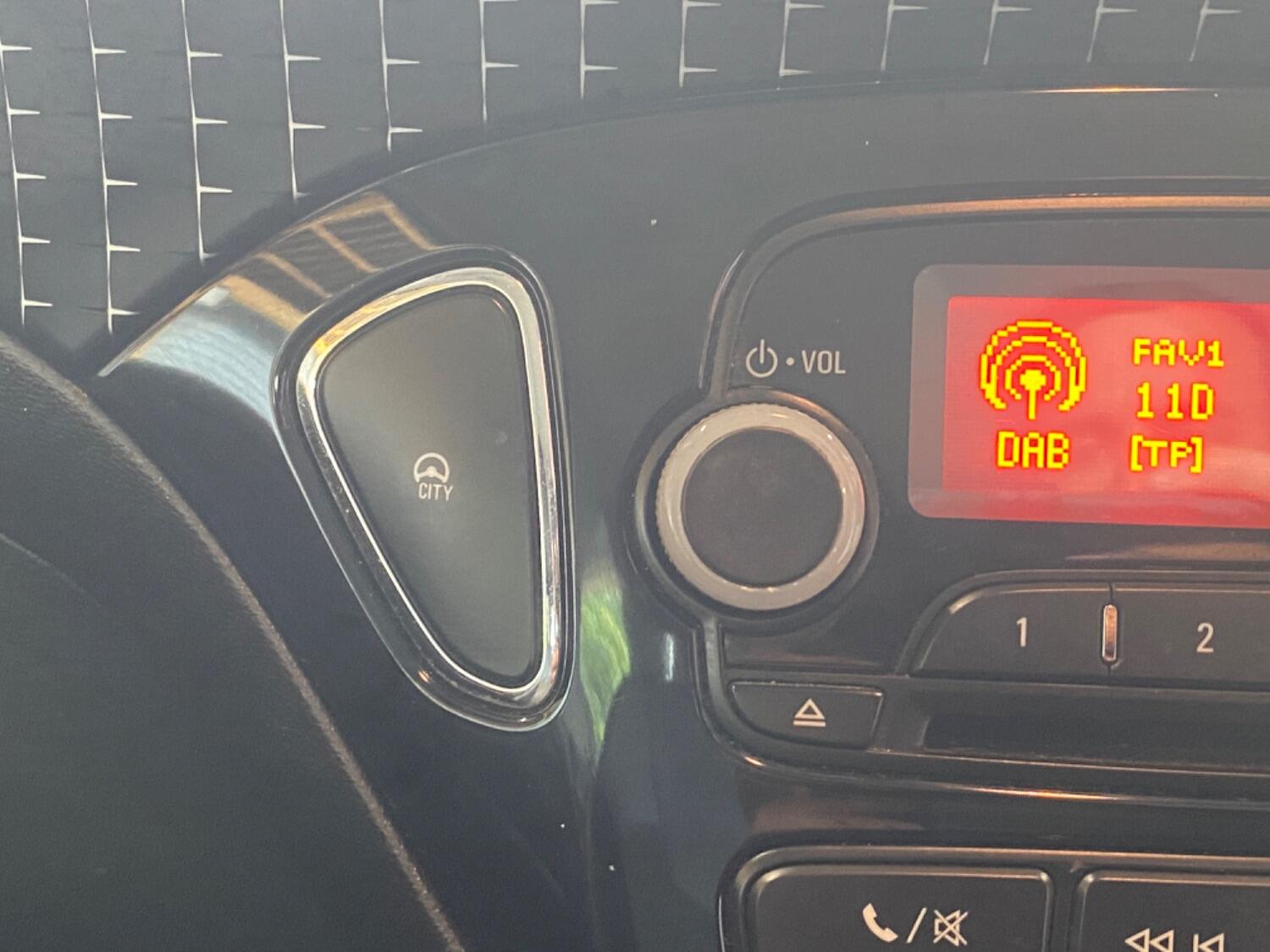 Used Vauxhall ADAM 2015 for sale - 76979564: Photo 34