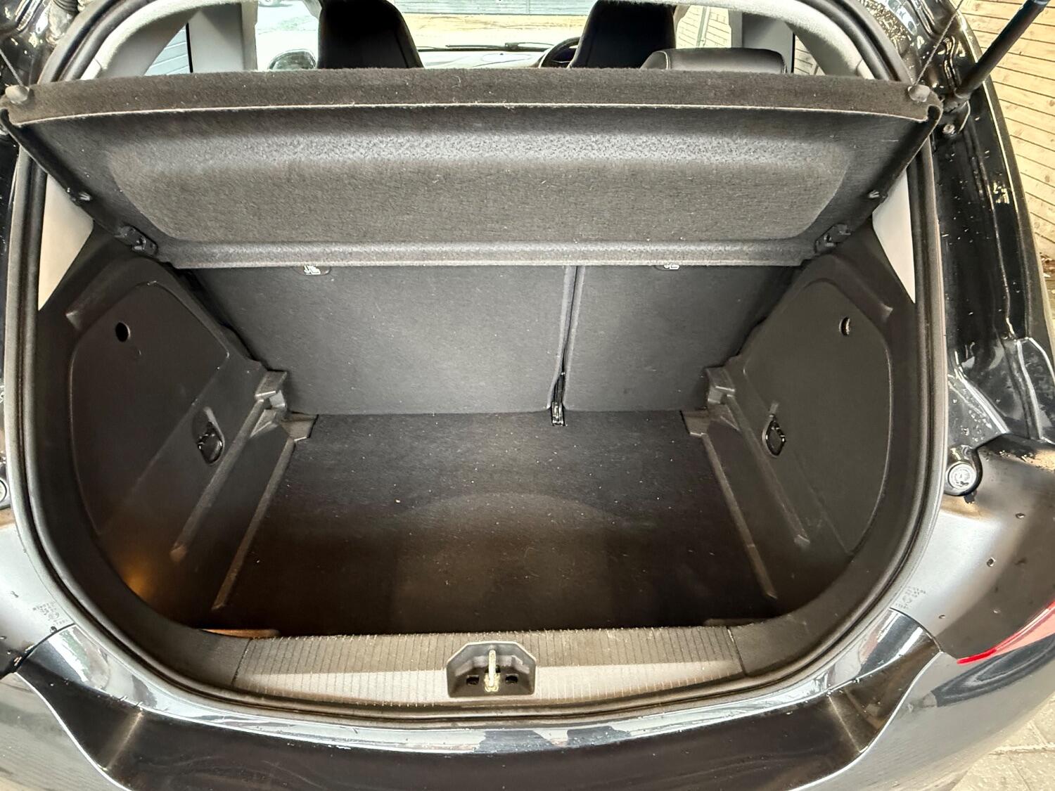 Used Vauxhall Corsa 2016 for sale - 76058094: Photo 39