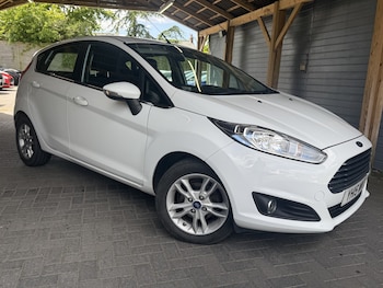 Used Ford Fiesta 2015 for sale - 78602854: Photo