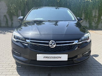 Used Vauxhall Astra 2018 for sale - 79395101: Photo