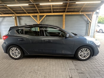 Used Ford Focus 2018 for sale - 78602852: Photo