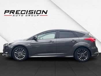 Used Ford Focus 2017 for sale - 76449377: Photo