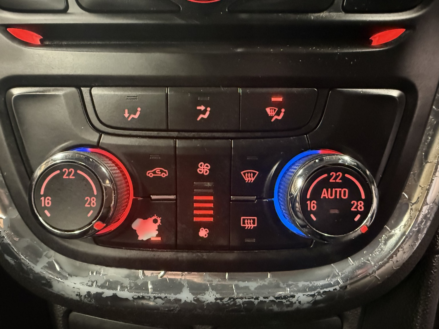 Used Vauxhall Mokka 2015 for sale - 77173163: Photo 21