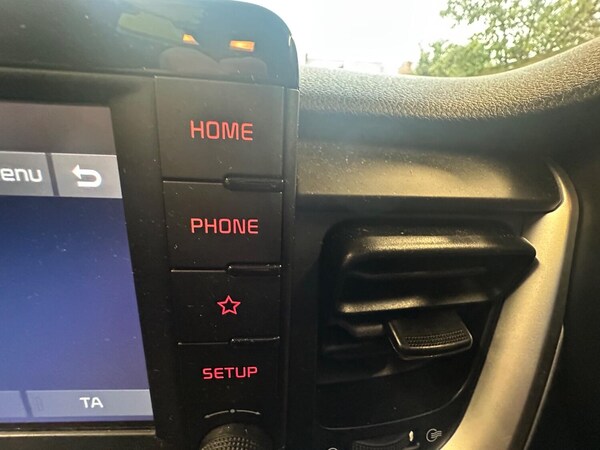 Used Kia Stonic 2018 for sale - 76177039: Photo 23