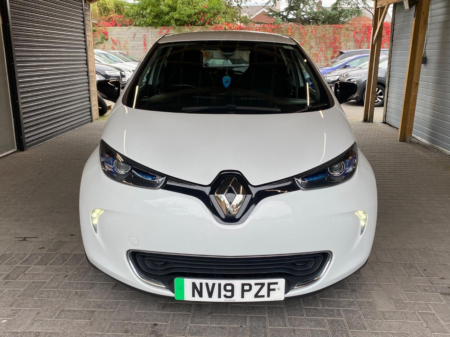 Used Renault Zoe 2019 for sale - 76177076: Photo 2