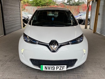 Used Renault Zoe 2019 for sale - 76177076: Photo 2
