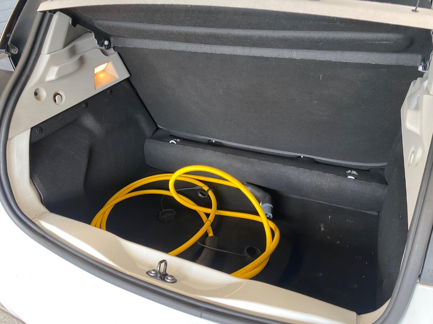 Used Renault Zoe 2019 for sale - 76177076: Photo 42