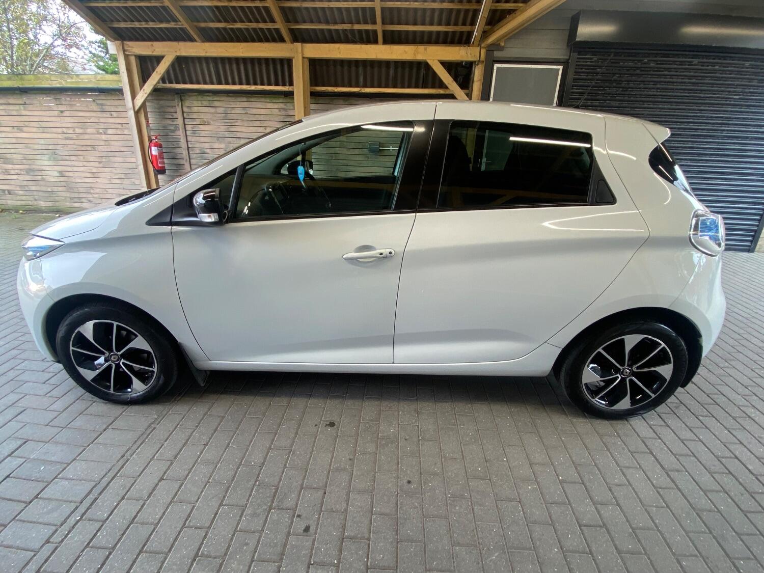 Used Renault Zoe 2019 for sale - 76177076: Photo 8