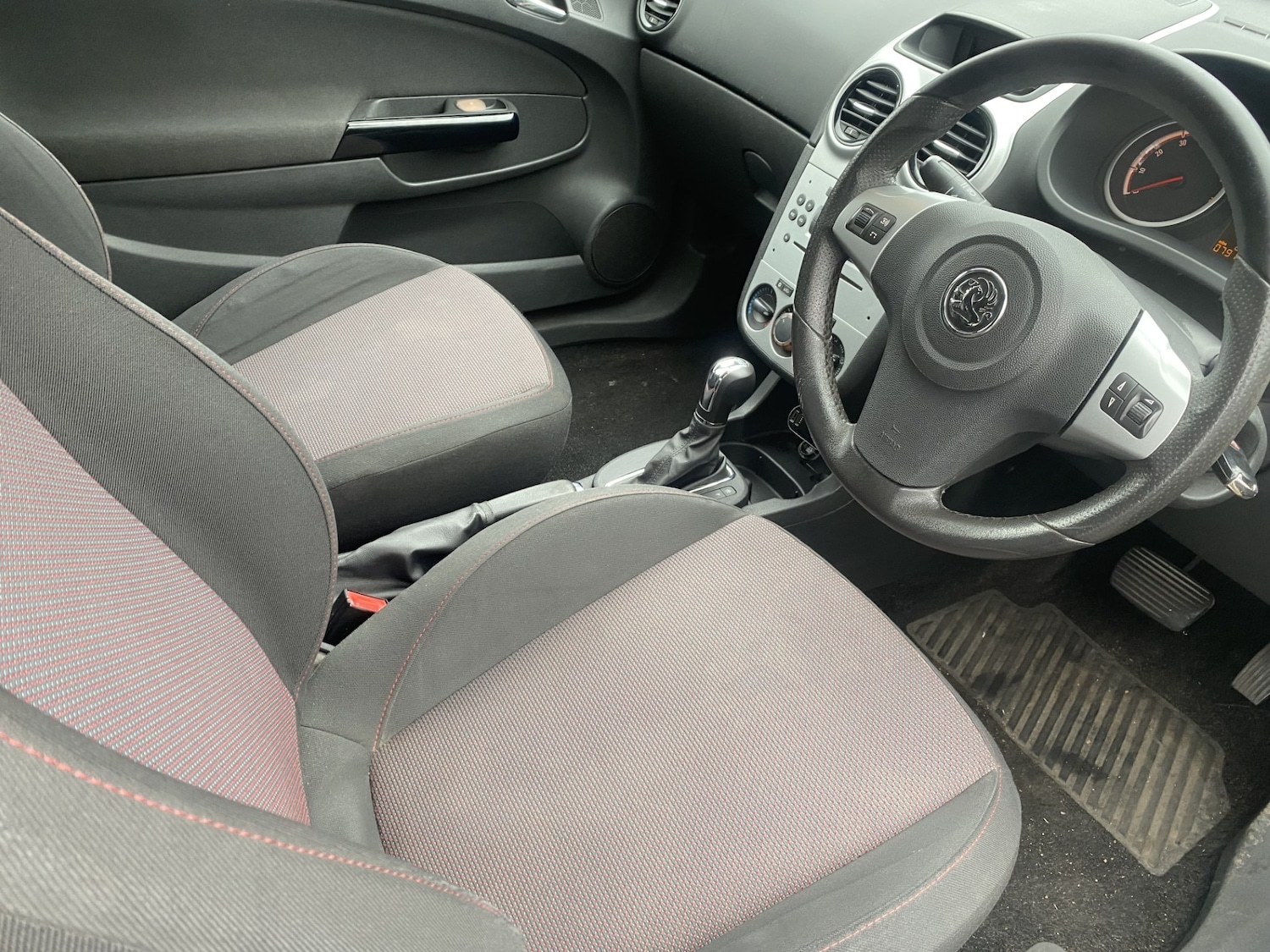 Used Vauxhall Corsa 2007 for sale - 76891651: Photo 8