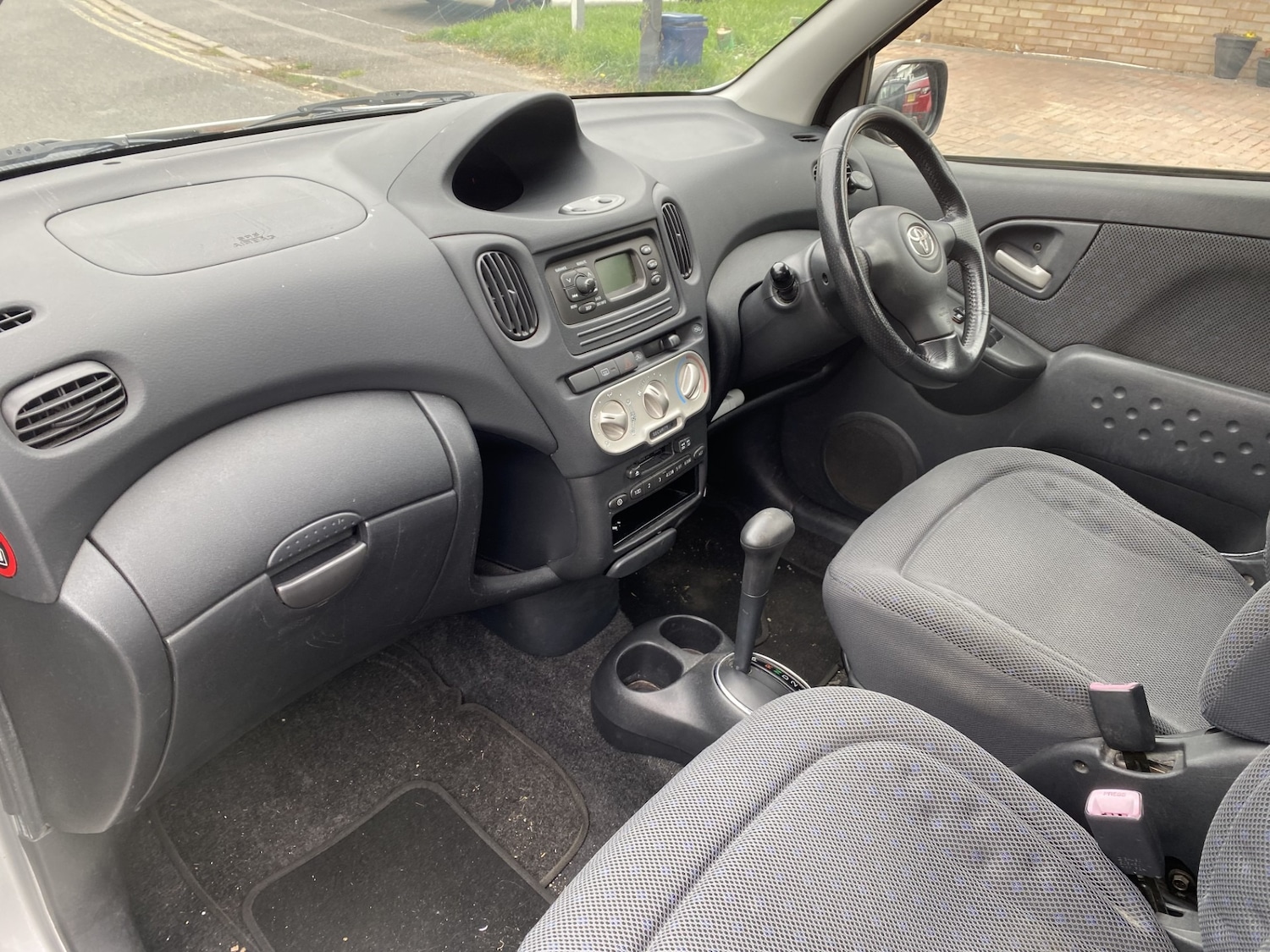 Used Toyota Yaris Verso 2004 for sale - 76305724: Photo 12