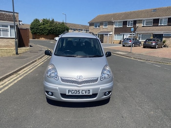 Used Toyota Yaris Verso 2005 for sale - 79151352: Photo