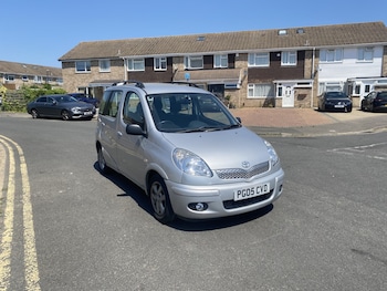Used Toyota Yaris Verso 2005 for sale - 79151352: Photo