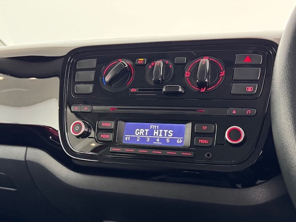 Used Volkswagen up! 2014 for sale - 76333180: Photo 10