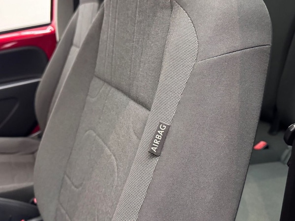 Used Volkswagen up! 2014 for sale - 76333180: Photo 29