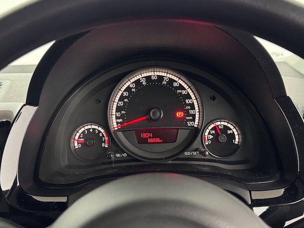 Used Volkswagen up! 2014 for sale - 76333180: Photo 8