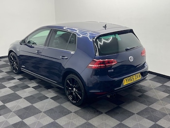 Used Volkswagen Golf 2015 for sale - 76333336: Photo 2