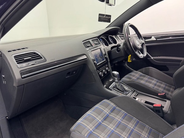 Used Volkswagen Golf 2015 for sale - 76333336: Photo 5